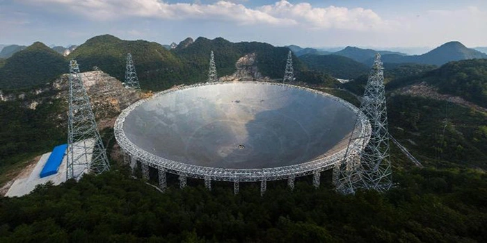 Teleskop Raksasa Berukuran 500 Meter Untuk Berburu Alien