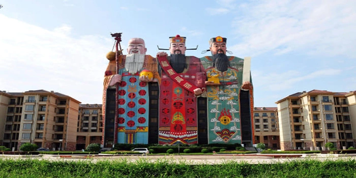 Hotel Tianzi Yang Unik Dengan Desain Berbentuk Tiga Dewa